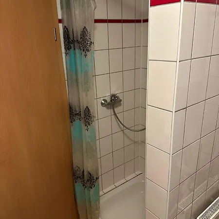 3 Schlafzimmer, Wohnzimmer, Kueche, Bad, Terrasse, Parkplatz Appartement