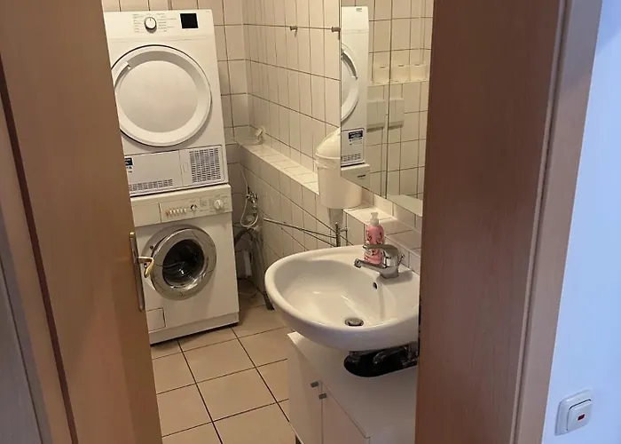 3 Schlafzimmer, Wohnzimmer, Kueche, Bad, Terrasse, Parkplatz דירה Wörrstadt